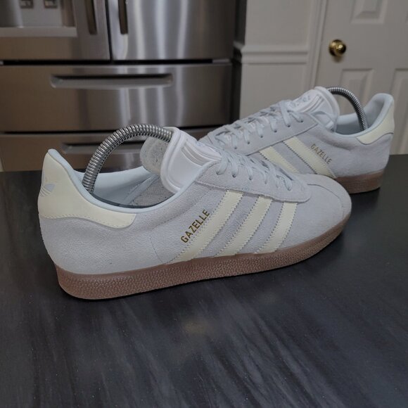 Adidas Gazelle Originals OG Blue Tint/ White Gum Sole CQ2178 - Picture 14 of 16